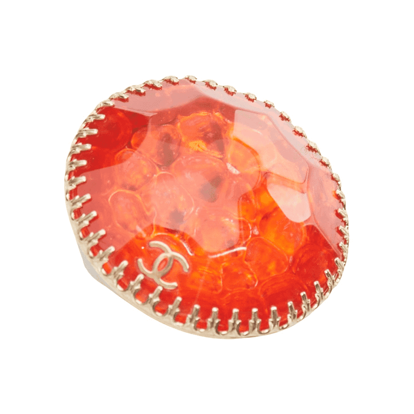 Chanel Red Resin Pin Red Plastic Very good condition - Front View