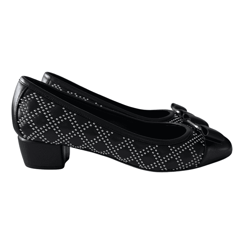 Salvatore Ferragamo Vara QS Studded Pumps Black Leather Never worn, with tag - Front View