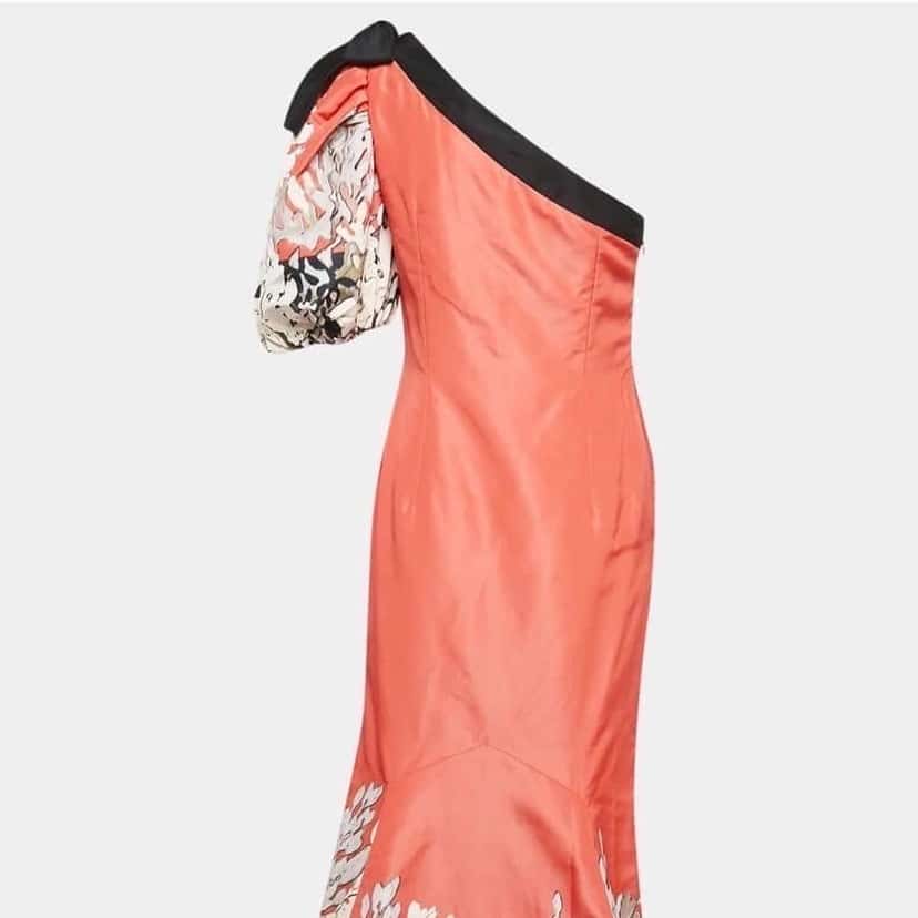 Oscar de la Renta One Shoulder Gown Orange Silk Very good condition - Back View
