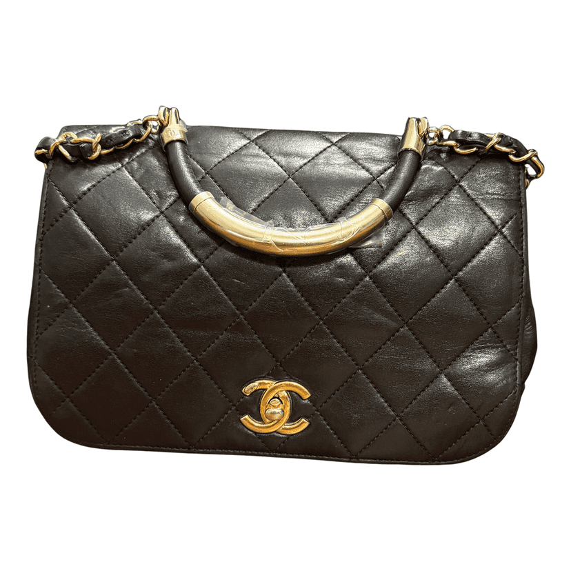 Chanel Crossbody Bag Black Leather Good condition - Front View