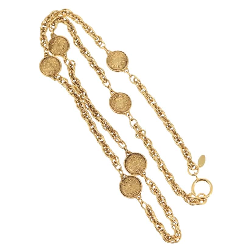 Chanel Vintage 31 Rue Cambon Medallion Pendant Necklace Gold Metal Good condition - Front View