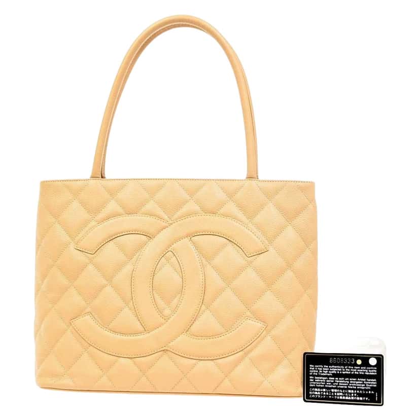 Chanel Medallion Tote Beige Leather Good condition - Front View