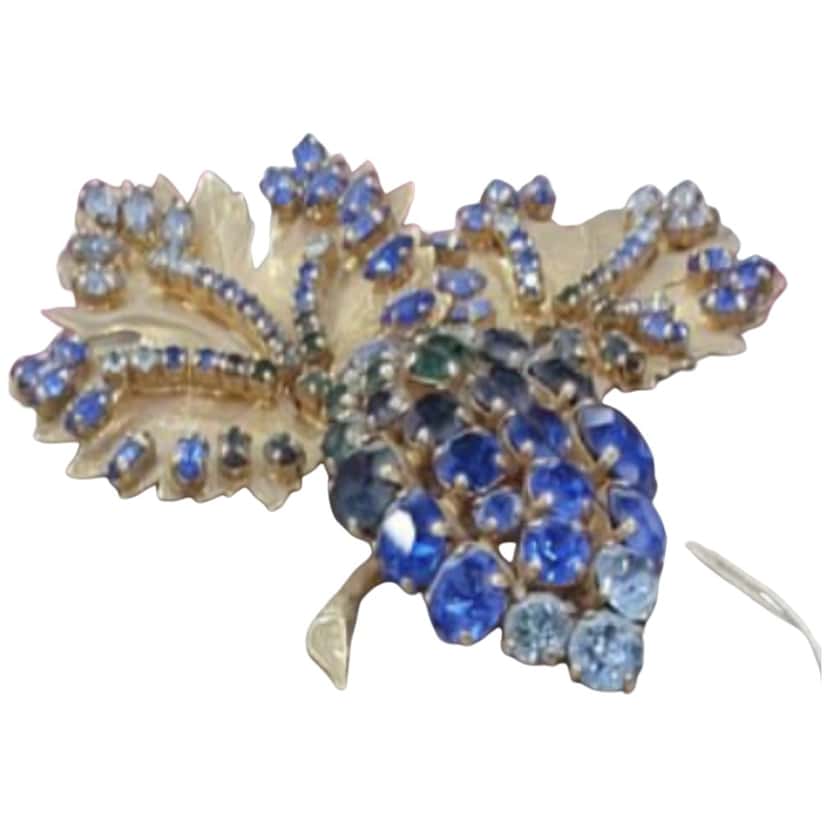 Christian Dior Vintage blue brooch Dior MultiColor Never worn - Front View