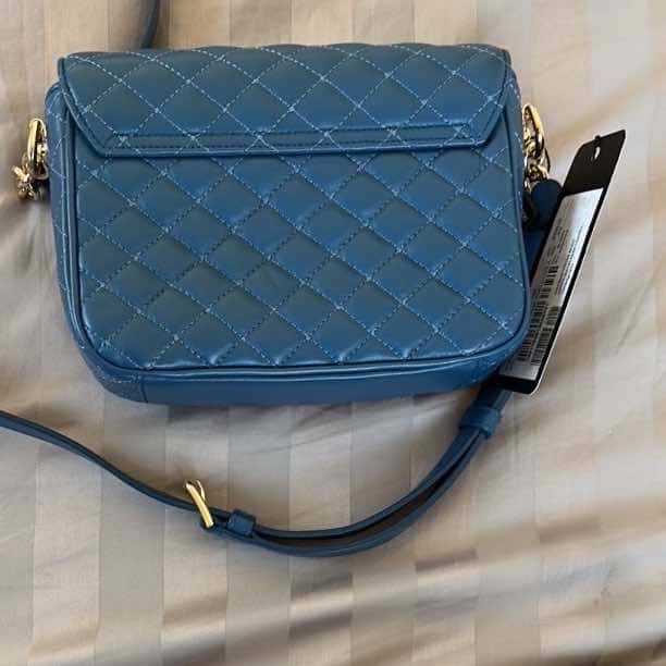 Dolce & Gabbana DG Millenials Blue Leather Gold Never worn, with tag - Back View