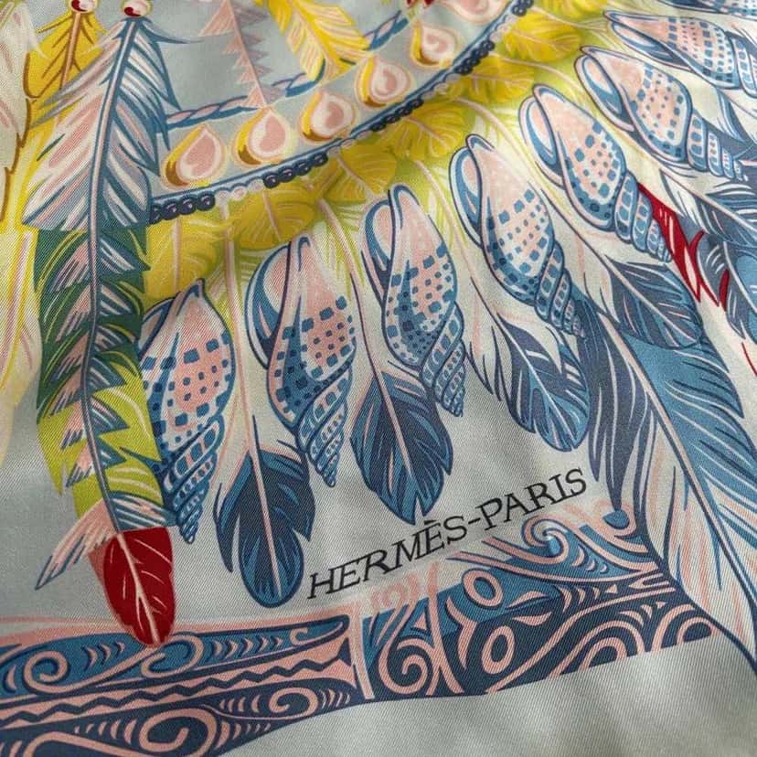 Hermès Danse Pacifique 90 Scarf Blue Silk Very good condition - Back View