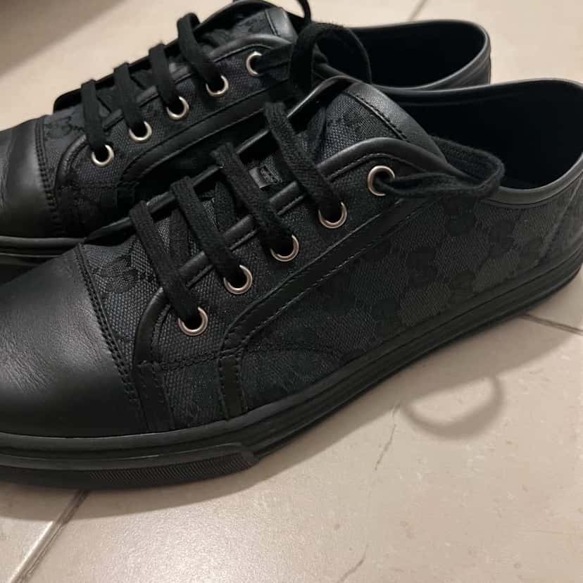Gucci GG Sneakers Black Canvas Very good condition - Back View