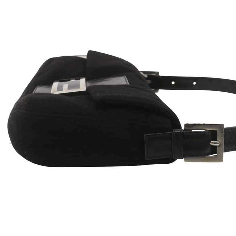 Fendi Baguette Black Suede Leather Good condition - Model View