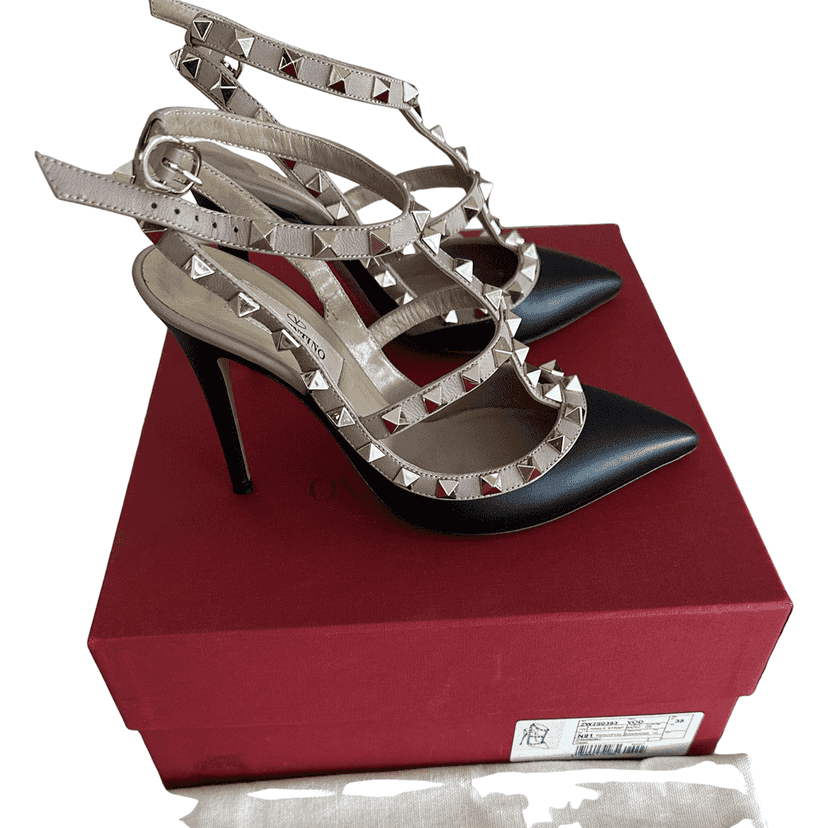 Valentino Rockstud Black Leather Very good condition - Front View