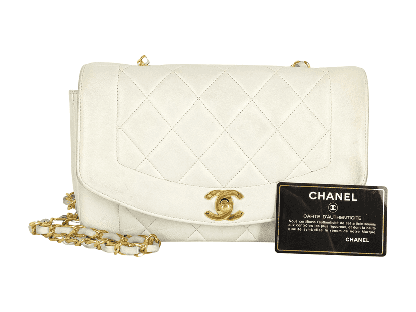 Chanel Diana White Leather Good condition - Front View