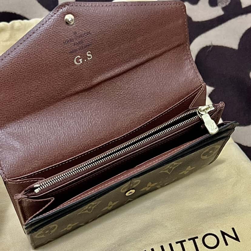 Louis Vuitton Sarah Brown Leather Good condition - Model View