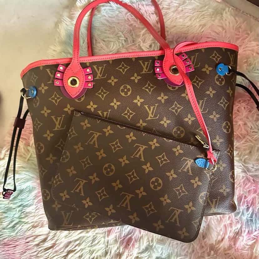 Louis Vuitton Neverfull Brown Canvas Silver Very good condition - Back View