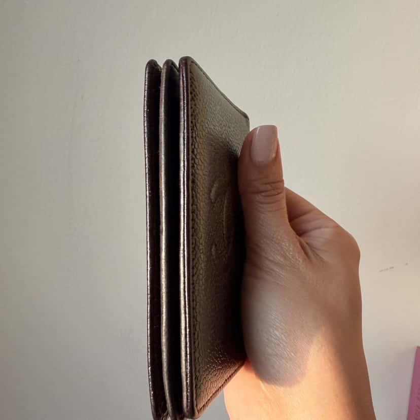 Chanel Caviar Wallet Brown Good condition - Box View