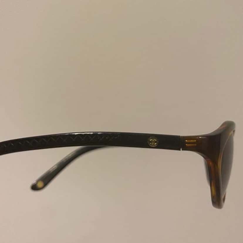 Chanel Vintage Oval sunglasses Brown Acetate Glass Good condition - Back View