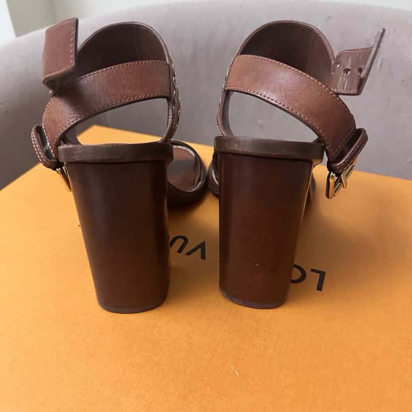 Louis Vuitton Heel Sandals Brown Leather Fair condition - Back View