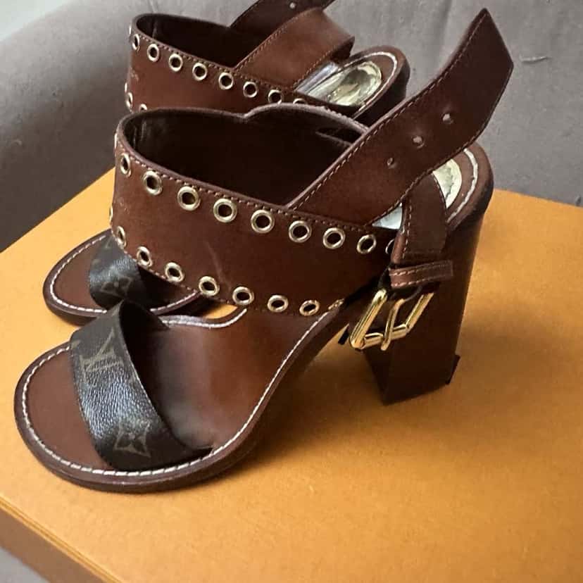 Louis Vuitton Heel Sandals Brown Leather Fair condition - Inside View