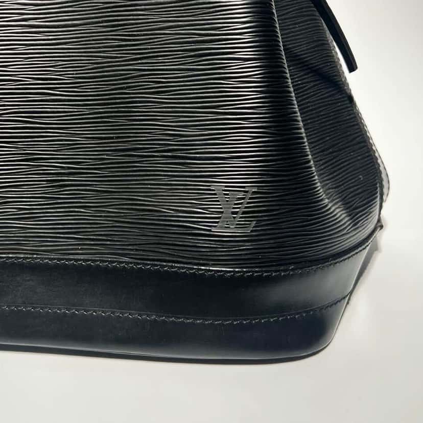 Louis Vuitton Noé GM Black Leather Metal Very good condition - Inside View