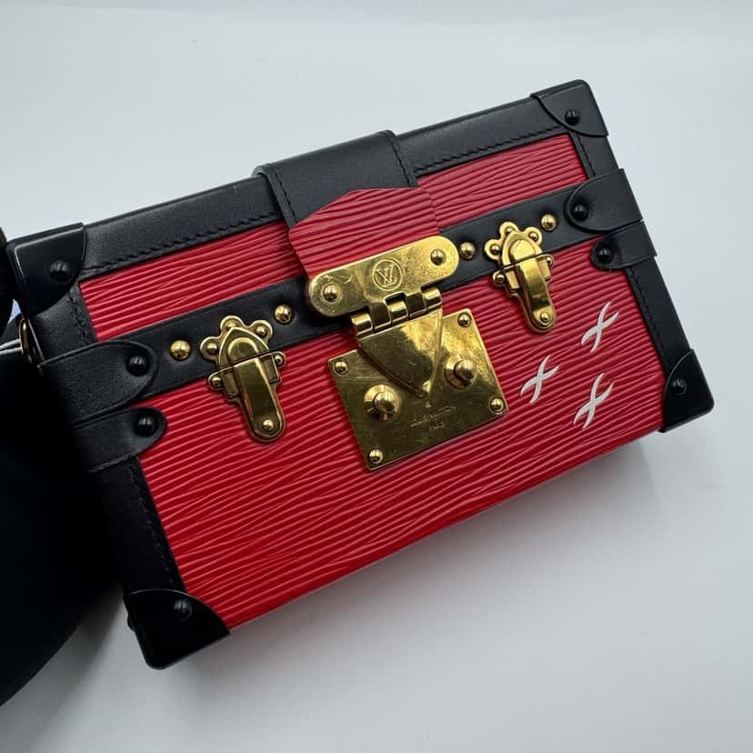 Louis Vuitton Pochette Metis Red Good condition - Box View