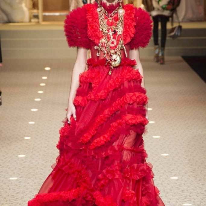 Dolce & Gabbana Silk Organza Ruffle Gown Red Silk Very good condition - Model View