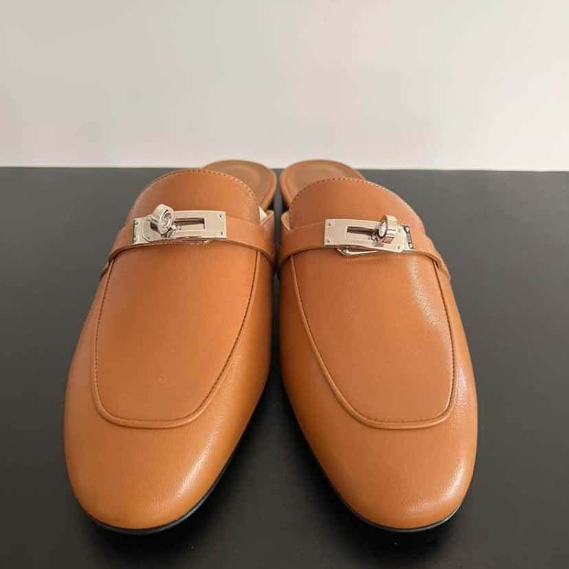 Hermès Oz Mules Camel Leather Never worn, with tag - Back View