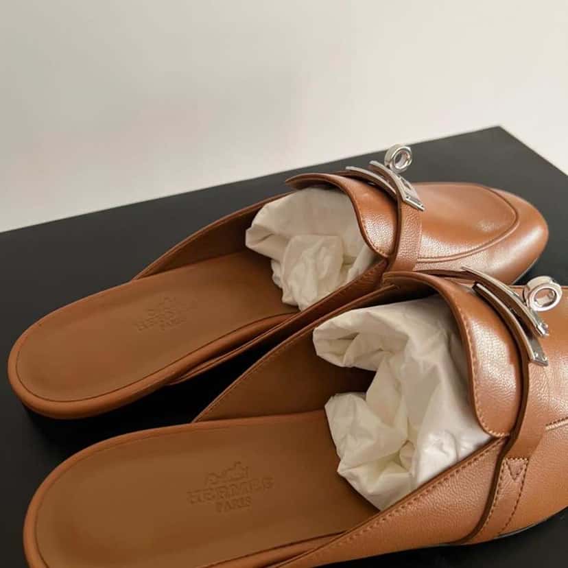 Hermès Oz Mules Camel Leather Never worn, with tag - Inside View