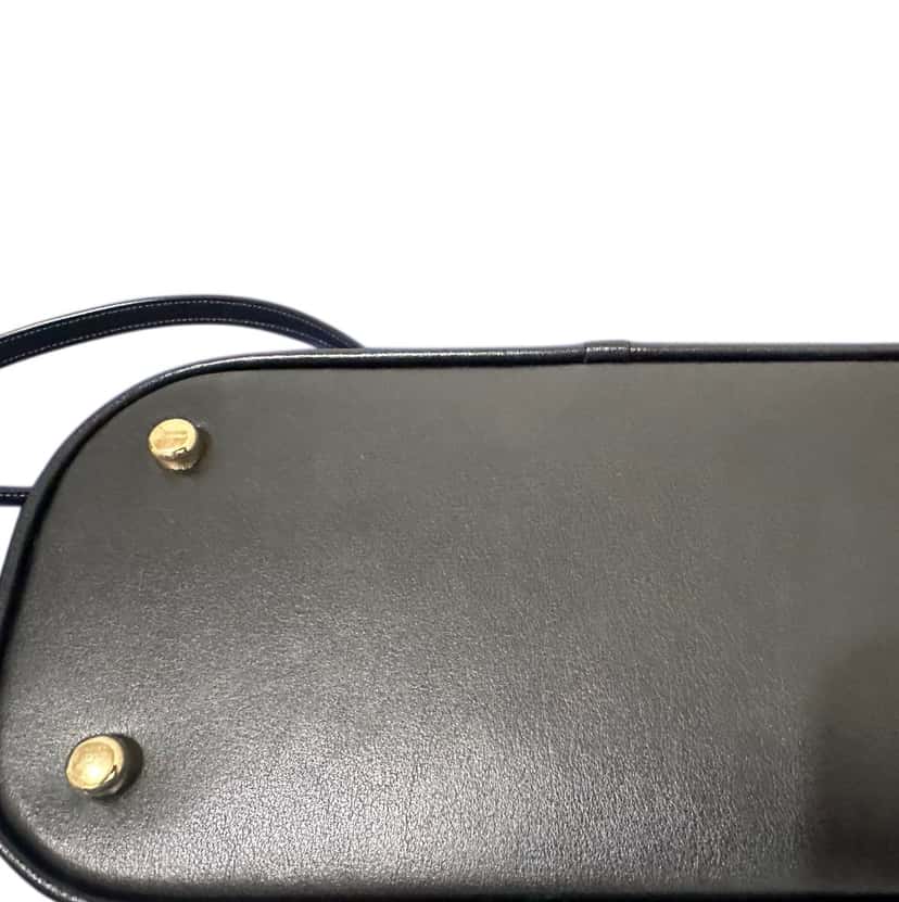 Coach Stylish Coach Black Leather Very good condition - Inside View