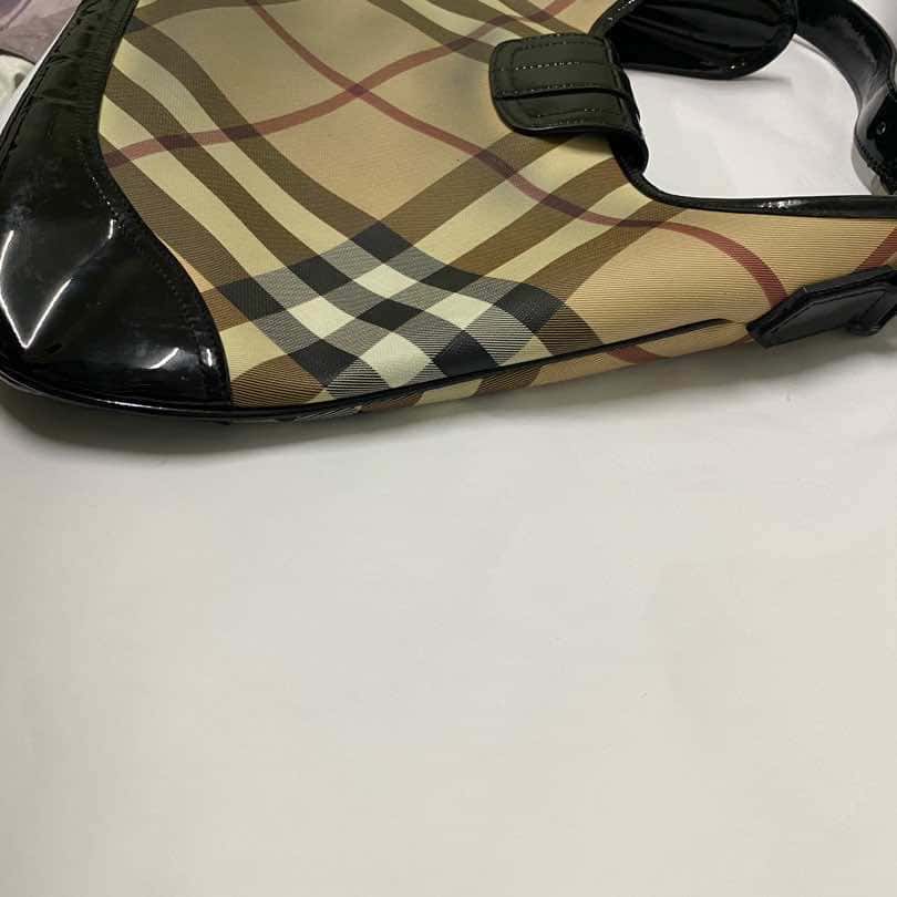 Burberry Brooke Hobo Black Metal Good condition - Inside View