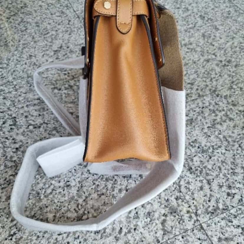 Fendi Flip Leather Bag Brown Leather Leather Never worn - Inside View