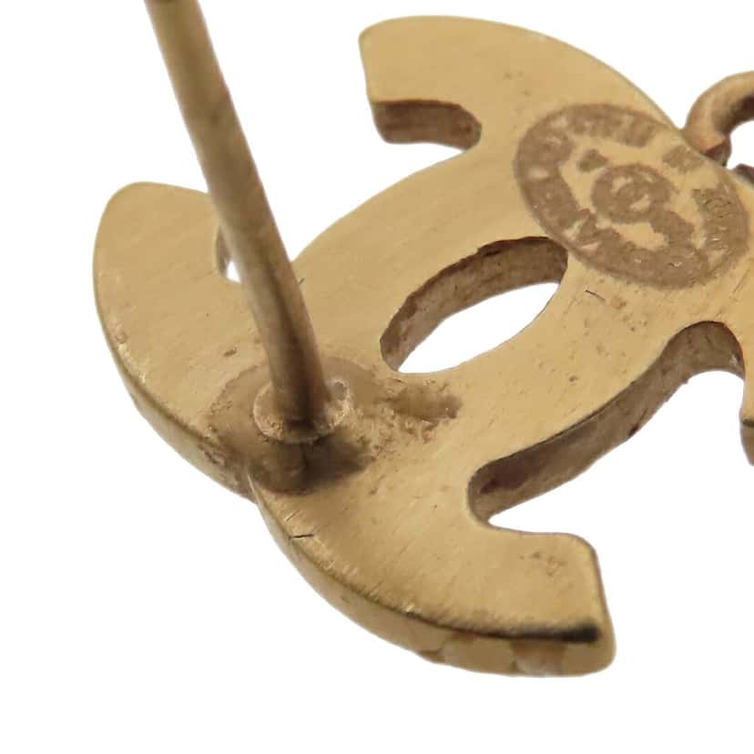 Chanel CC Gold Plated Faux Pearl Swing Push Back Earrings Gold Metal Very good condition - Box View