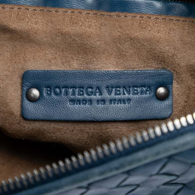 Bottega Veneta Nappa Intrecciato Nodini Crossbody Blue Leather Very good condition - Box View