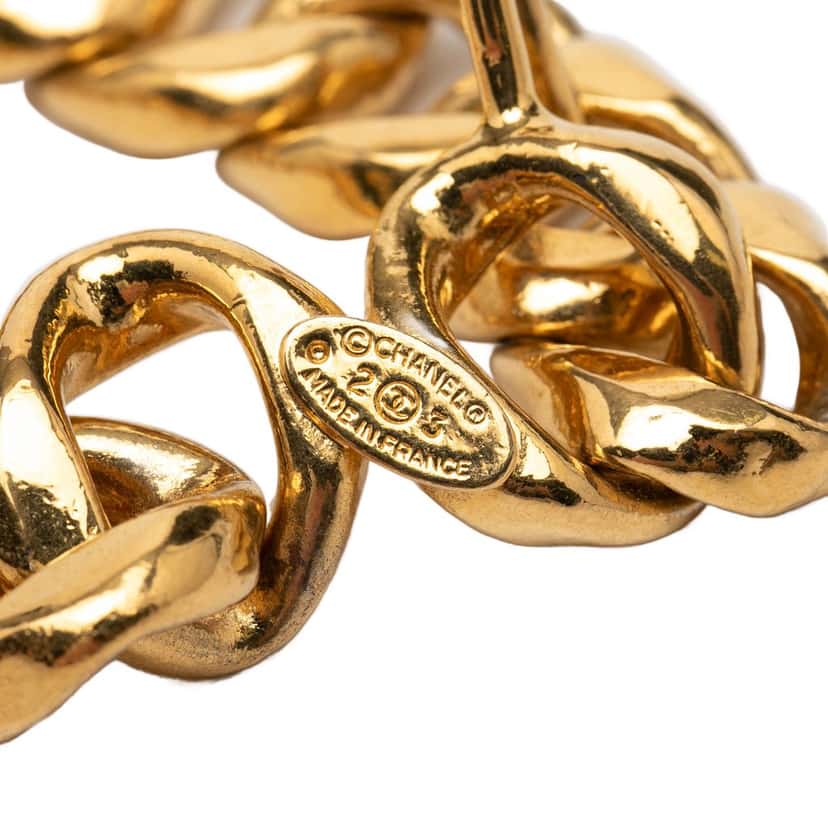 Chanel Gold Plated Perfume Bottle Charm Chain Belt Gold Metal Very good condition - Model View