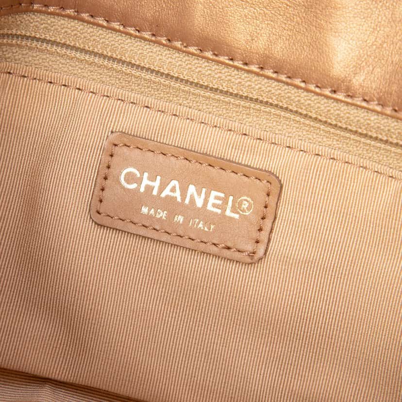 Chanel CC Chocolate Bar Metallic Lambskin Shoulder Bag Gold Leather Very good condition - Box View