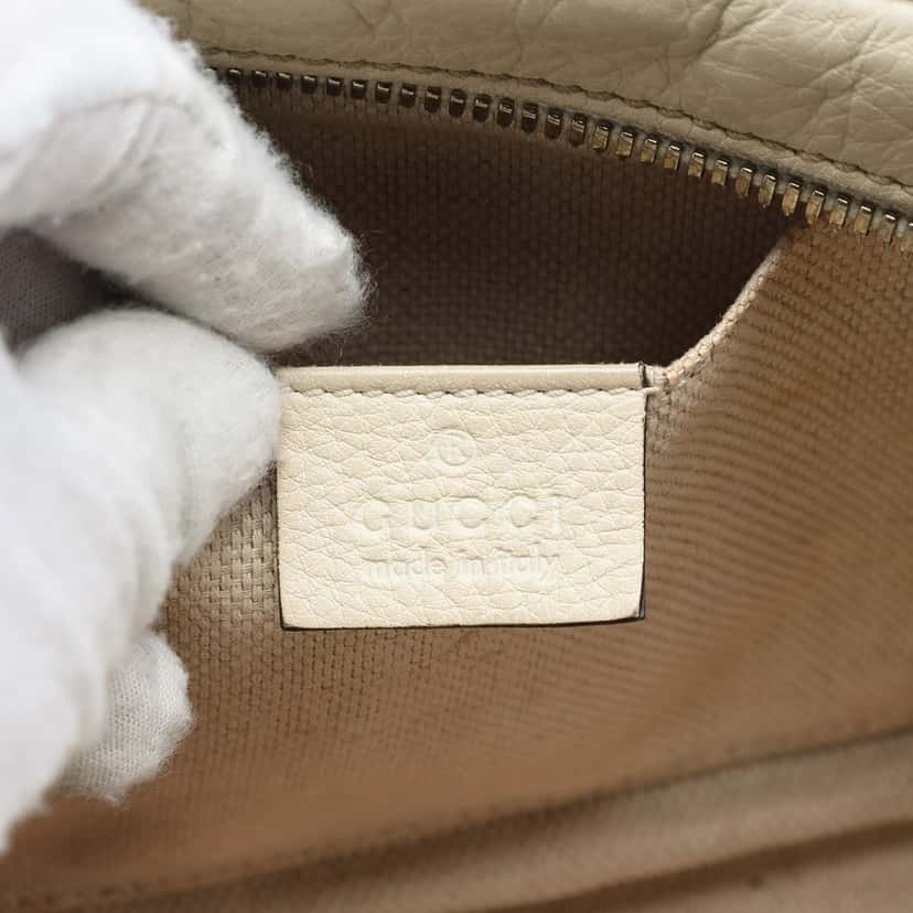 Gucci Leather Soho Disco Crossbody White Leather Very good condition - Box View