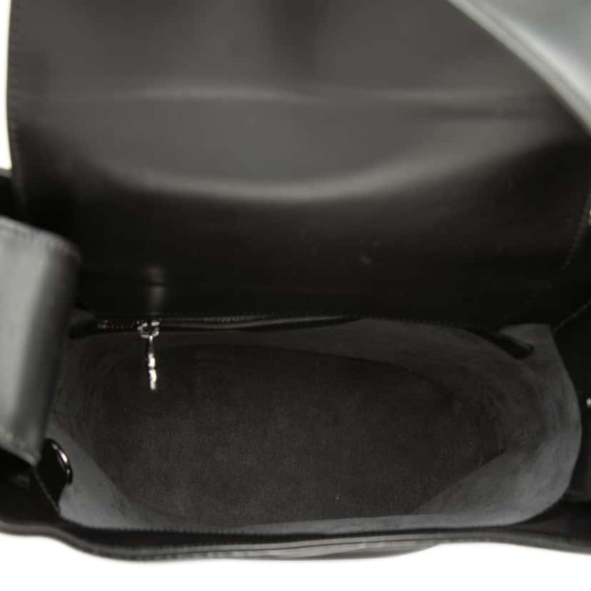 Louis Vuitton Epi Sac Verseau Black Leather Very good condition - Model View