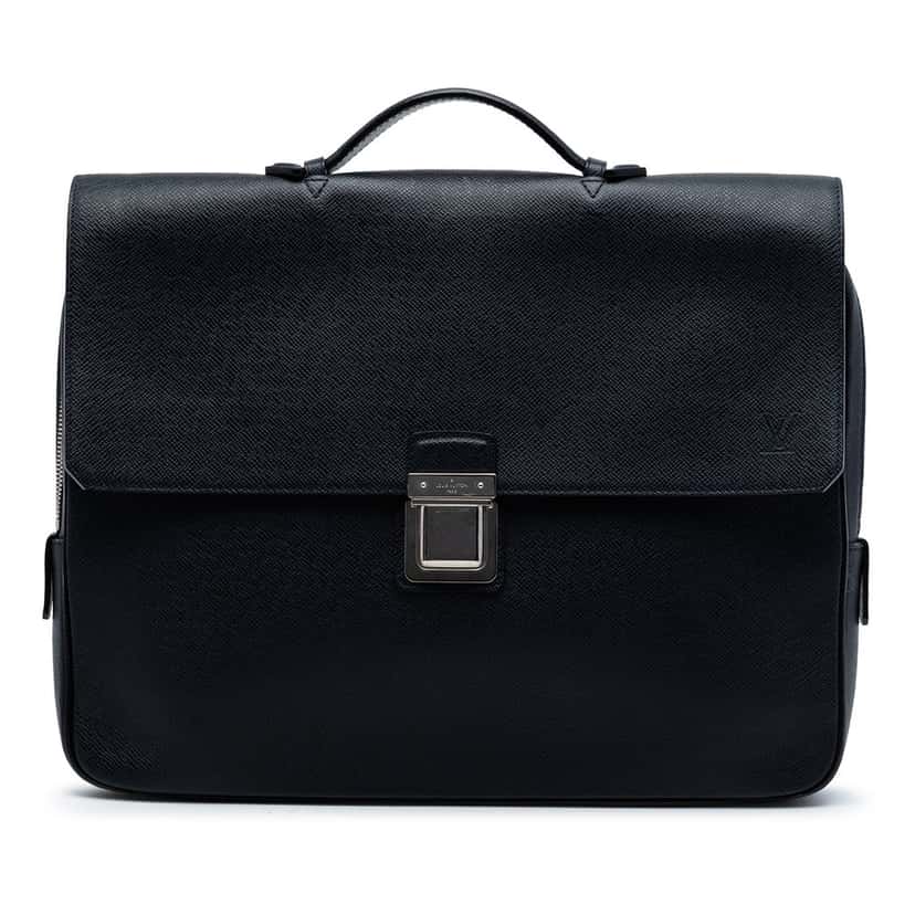 Louis Vuitton Taiga Vassili PM Blue Leather Very good condition - Front View
