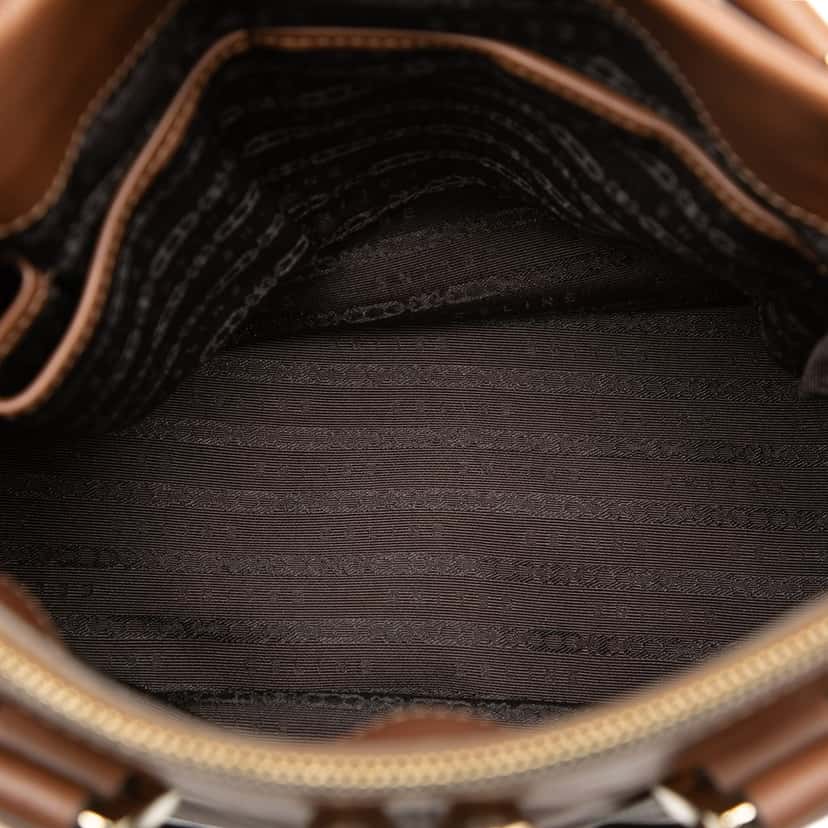 Celine Leather Handbag Brown Leather Very good condition - Model View