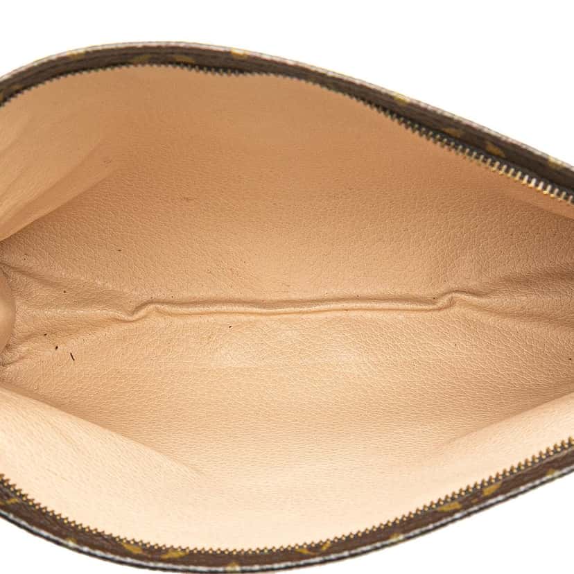 Louis Vuitton Monogram Toiletry Pouch 26 Brown Canvas Good condition - Model View