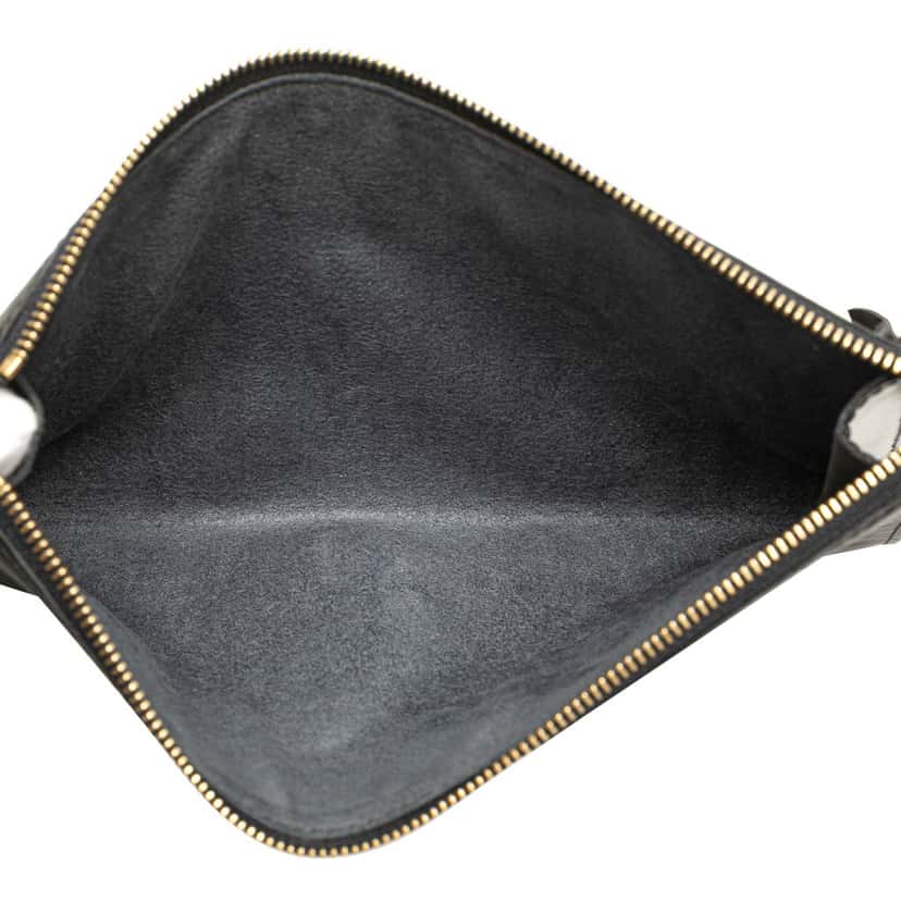Louis Vuitton Epi Pochette Accessoires Black Leather Very good condition - Model View