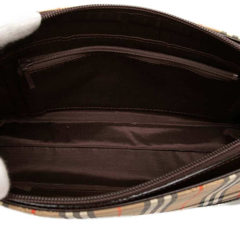 Burberry Haymarket Check Canvas Shoulder Bag Beige Very good condition - Model View
