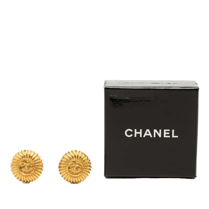 Chanel Gold Plated CC Sunburst Clip On Earrings Gold Metal Very good condition - Model View