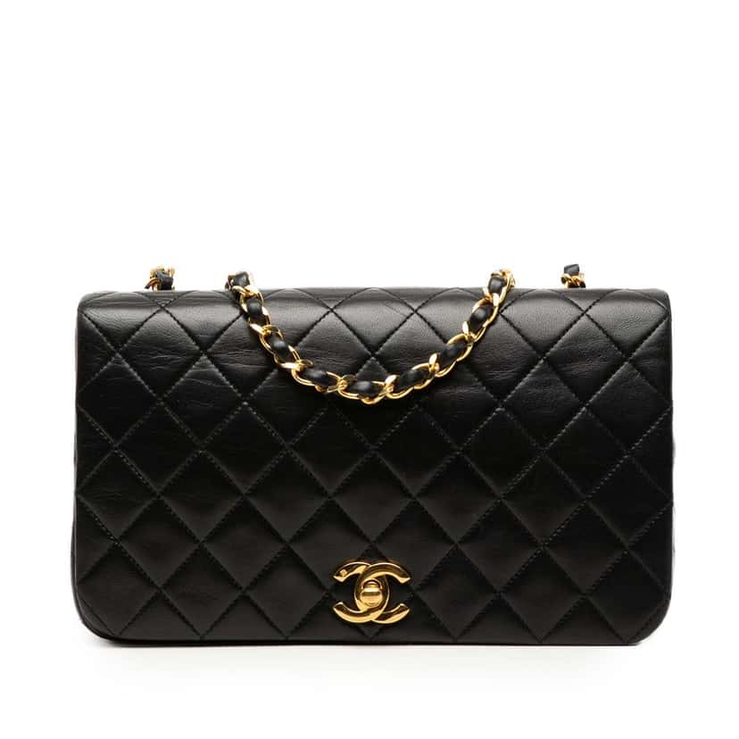 Chanel Medium Quilted Lambskin Full Flap Black Leather Very good condition - Front View