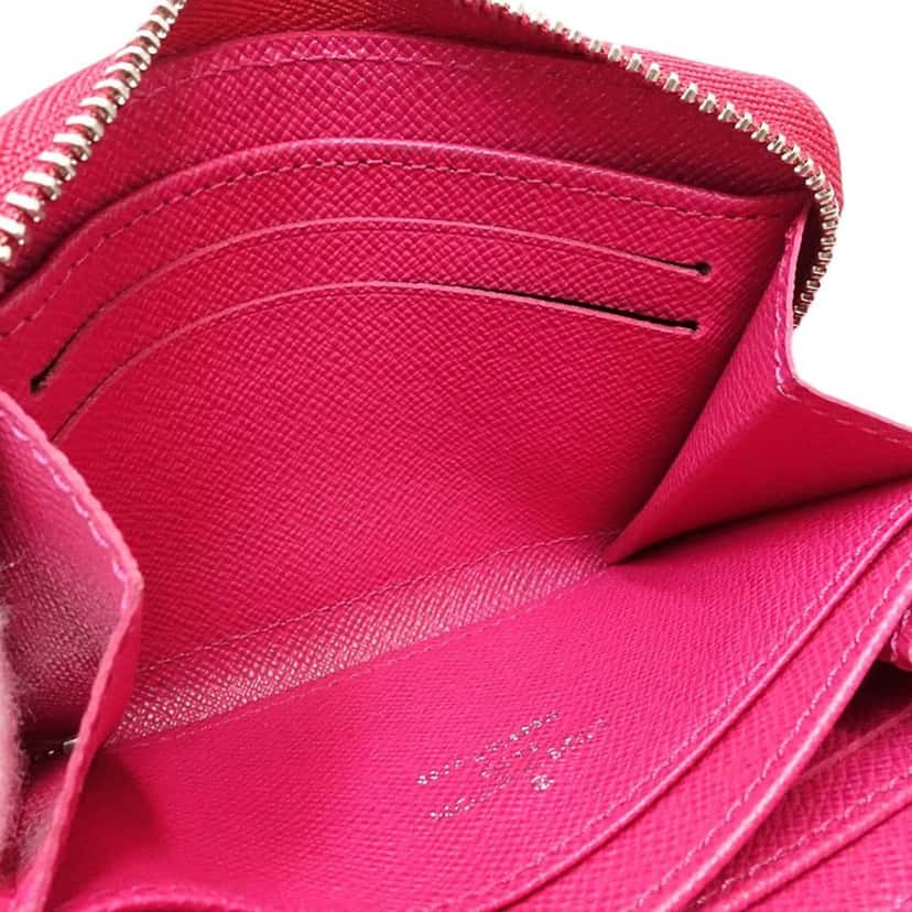 Louis Vuitton Epi Zippy Coin Purse Pink Leather Very good condition - Model View