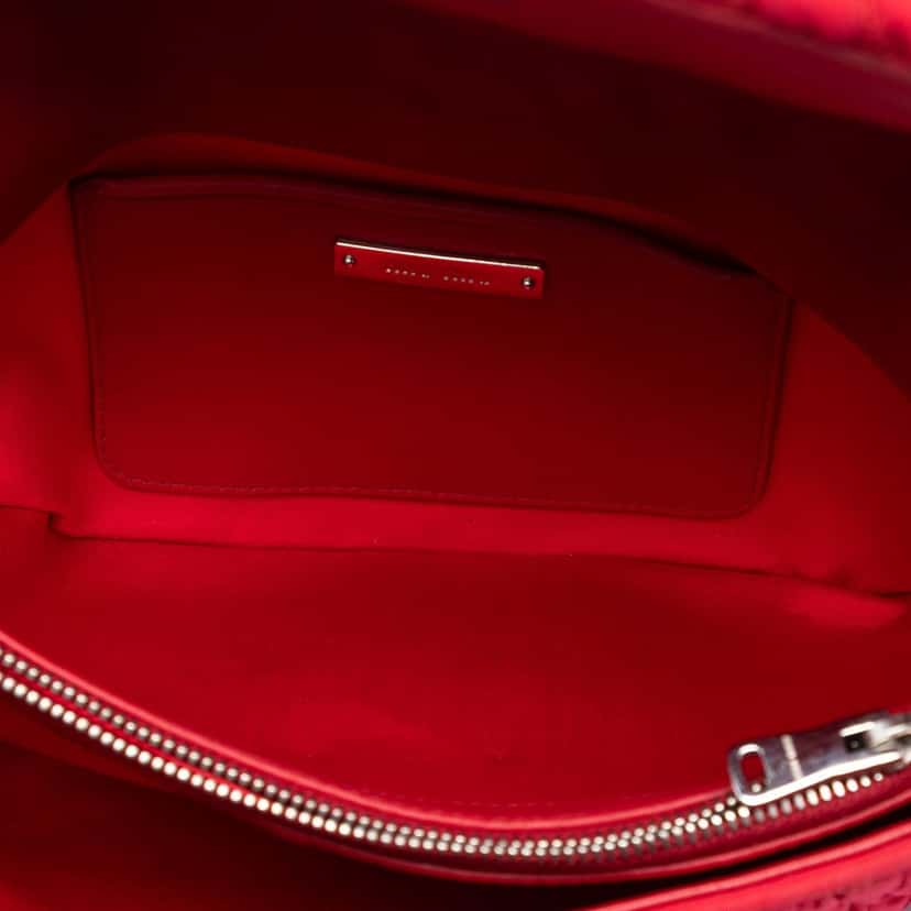 Miu Miu Matelasse Nylon Crystal Chain Satchel Red Very good condition - Model View