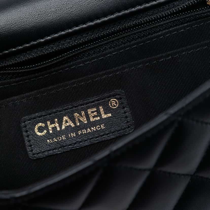 Chanel Quilted Calfskin Bolero de Chanel Flap Black Leather Very good condition - Box View