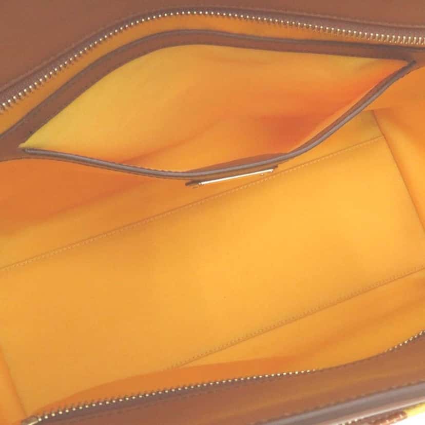 Ferragamo Medium Striped Canvas and Leather Amy Tote Beige Very good condition - Model View