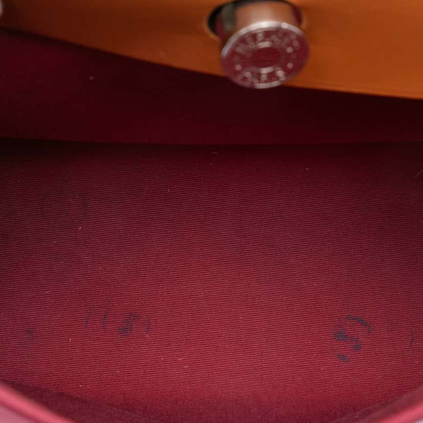 Hermès Toile Herbag Zip 31 Red Very good condition - Model View