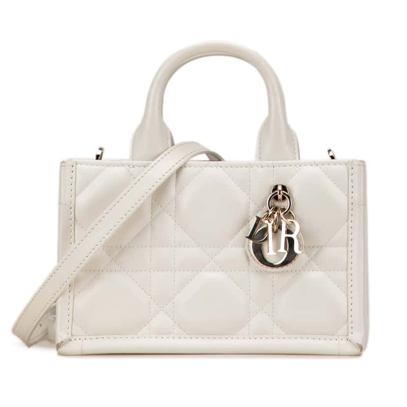 Dior Mini Calfskin Macrocannage Book Tote White Leather Very good condition - Front View