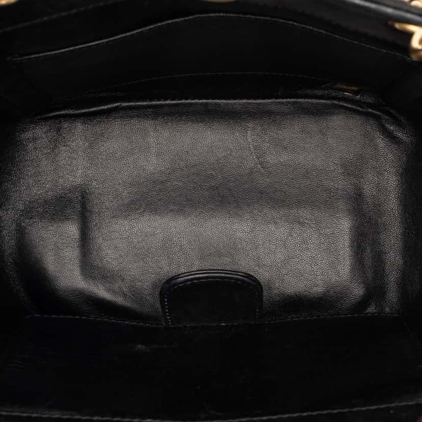 Chanel Jersey CC Chocolate Bar Shoulder Bag Black Very good condition - Model View