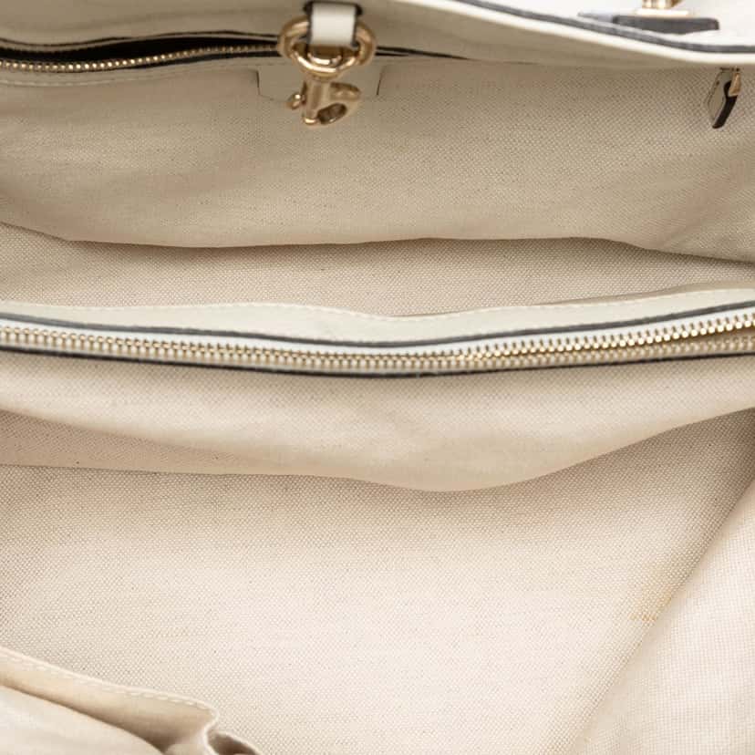 Gucci Medium Leather Bella Tote White Leather Very good condition - Model View