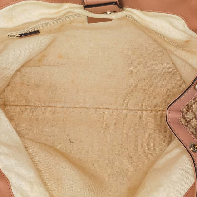 Gucci Medium Diamante Canvas Sukey Tote Beige Good condition - Model View