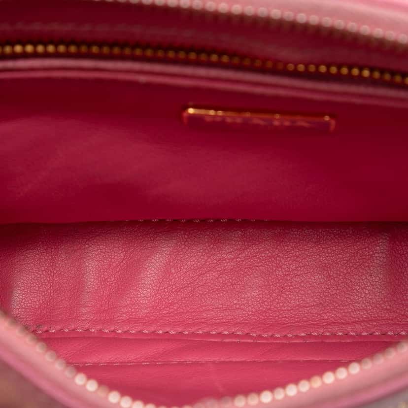 Prada Saffiano Lux Front Pocket Crossbody Pink Leather Very good condition - Model View